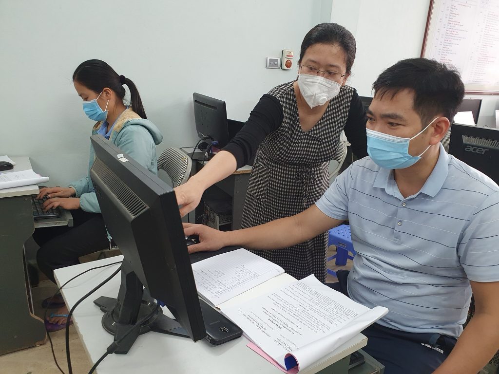 Học kế toán cấp tốc ở Thanh Hóa Cứ dong chơi cho hết thời tuổi trẻ,  Để về già lặng lẽ đạp xích lô...Nếu ngày nay không cố gắng, Thì tương lai