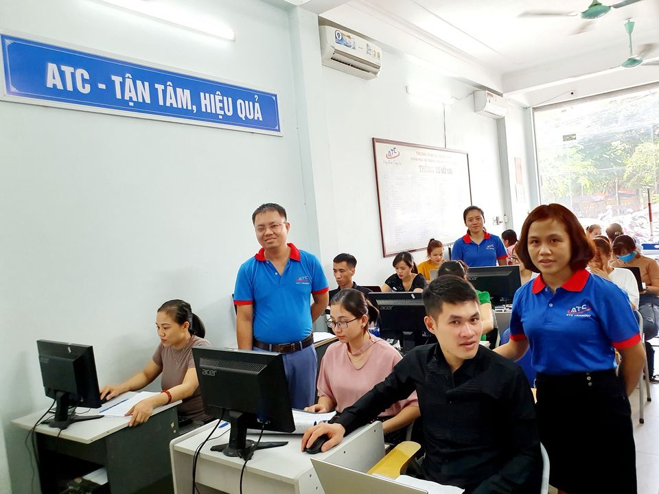 Khóa học kế toán thực tế tại Thanh Hóa Con đường ngắn nhất để trở thành một kế toán giỏi là kinh nghiệm kế toán thực tế. Nó là yếu tố