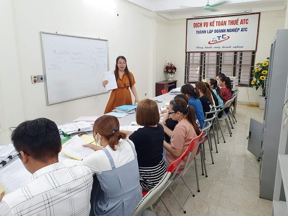 hoc ke toan cap toc tai thanh hoa “Thứ chênh lệch ít nhất giữa người với người là chỉ số thông minh, chênh lệch lớn nhất là lòng kiên trì.”