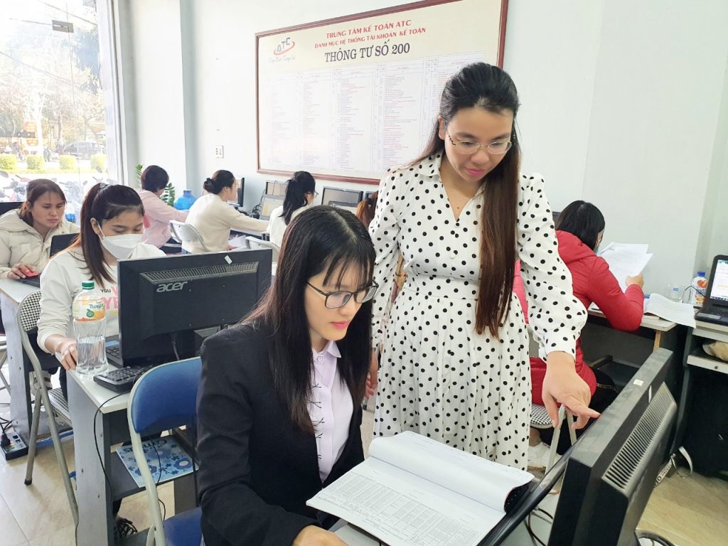 Trung tâm kế toán tại thanh hóa Xuân sắp về và tết cũng đã đến nơi, một năm qua bạn đã làm gì và được gì? Năm mới là thời gian chúng ta