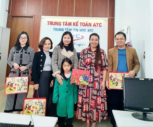 Trung tâm kế toán tại thanh hóa THẦY CÔ ATC DÀNH CẢ THANH XUÂN ĐỂ NHẬN QUÀ TẾT CỦA HỌC VIÊNPhải trao đi GIÁ TRỊ và CHẤT LƯỢNG thì mới