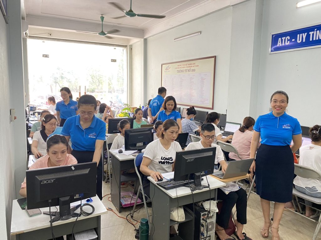 Học tin học cấp tốc ở thanh hóa Đừng để bạn của tương lai chán ghét bản thân lúc này.Đừng sống để rồi thốt lên “giá như”.Cái gì ông trời
